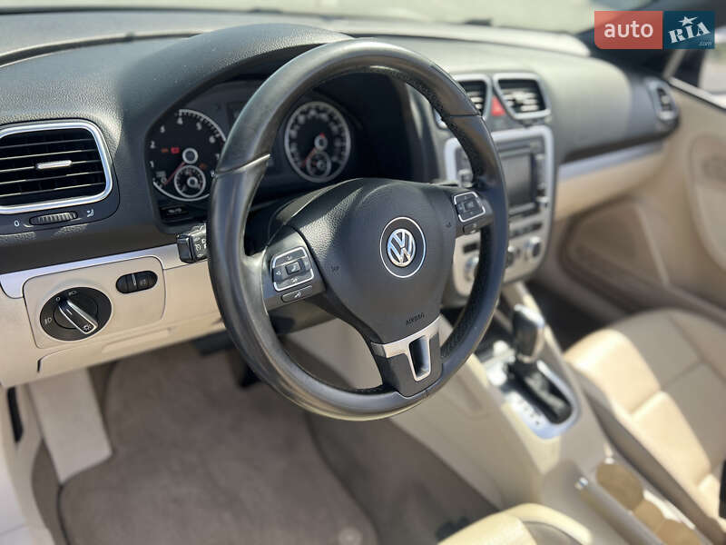Кабриолет Volkswagen Eos 2013 в Киеве