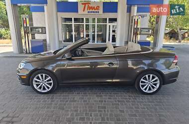 Кабриолет Volkswagen Eos 2011 в 