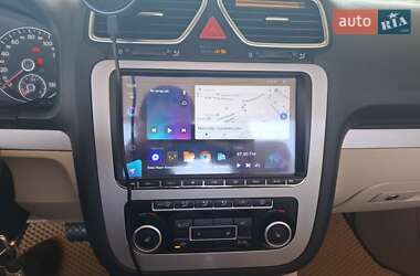 Кабриолет Volkswagen Eos 2011 в 