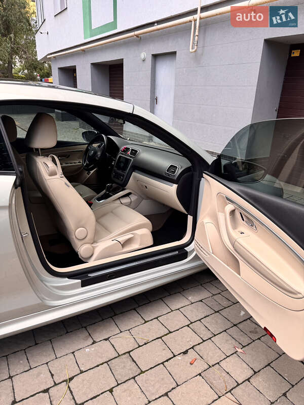 Кабриолет Volkswagen Eos 2012 в Ивано-Франковске