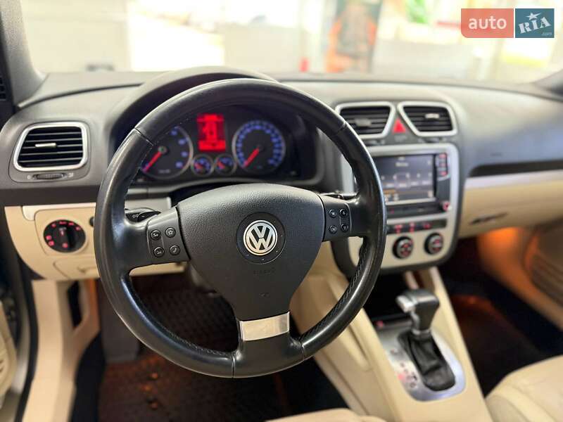 Кабриолет Volkswagen Eos 2008 в Киеве