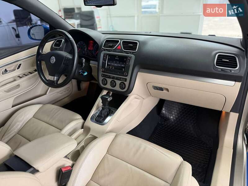 Кабриолет Volkswagen Eos 2008 в Киеве