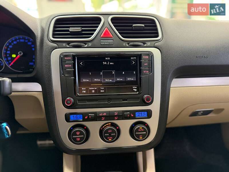 Кабриолет Volkswagen Eos 2008 в Киеве