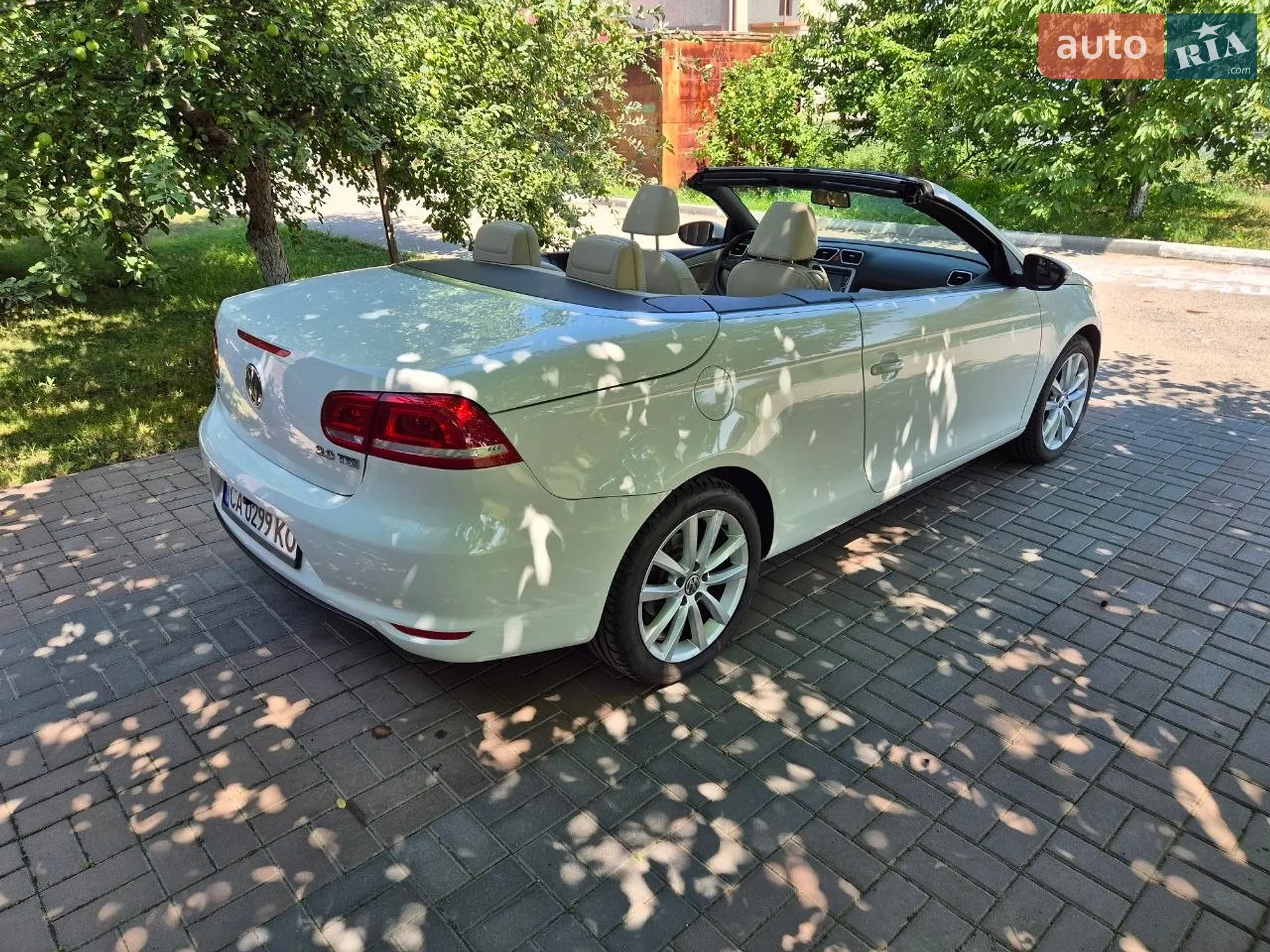 2011 Volkswagen Eos - мініатюра 2