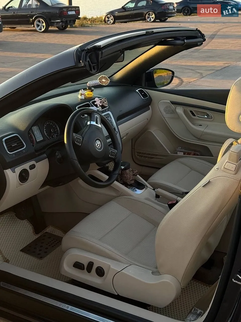 2010 Volkswagen Eos - мініатюра 2