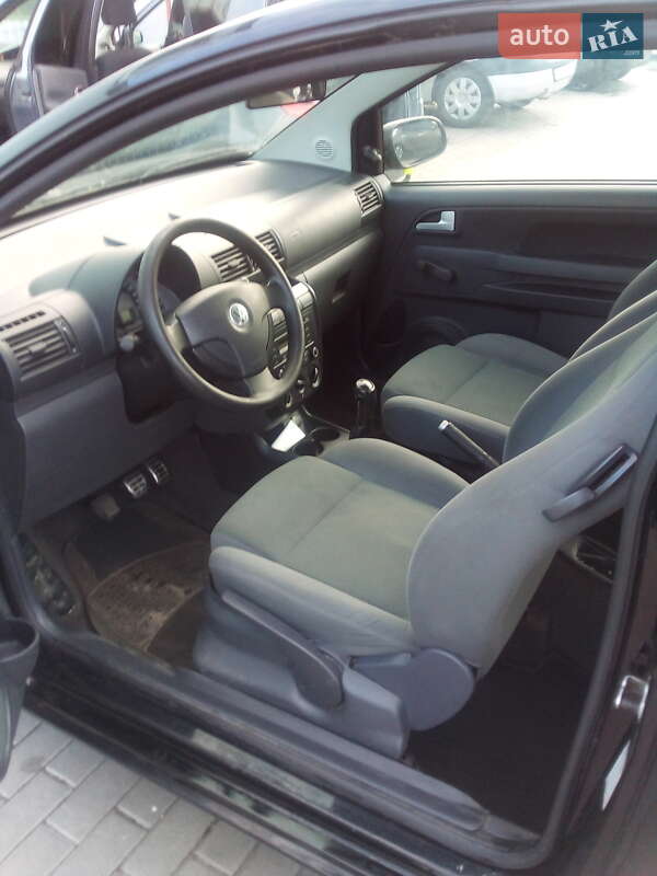 Хетчбек Volkswagen Fox 2010 в Рівному