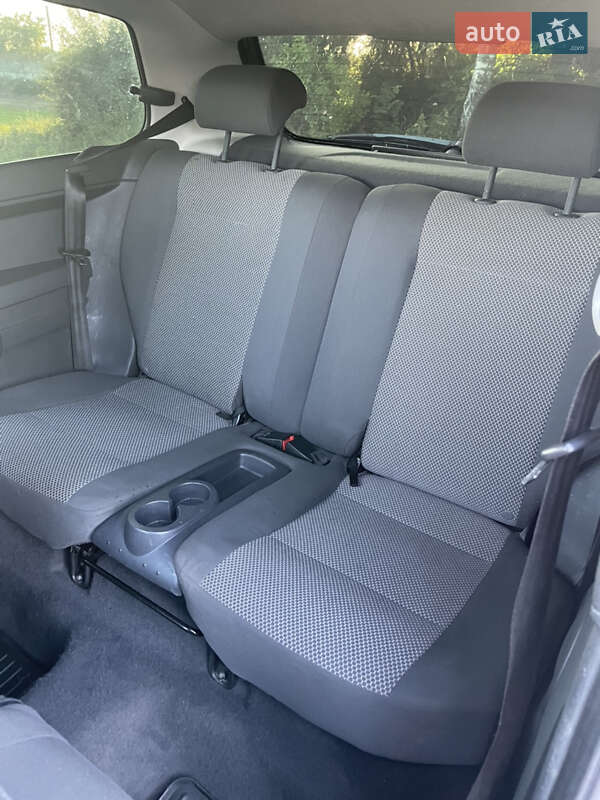 Хетчбек Volkswagen Fox 2006 в Дубні
