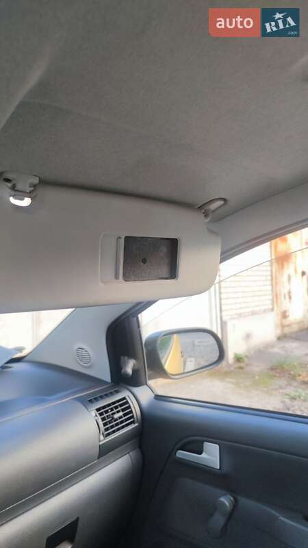 Хетчбек Volkswagen Fox 2010 в Вінниці