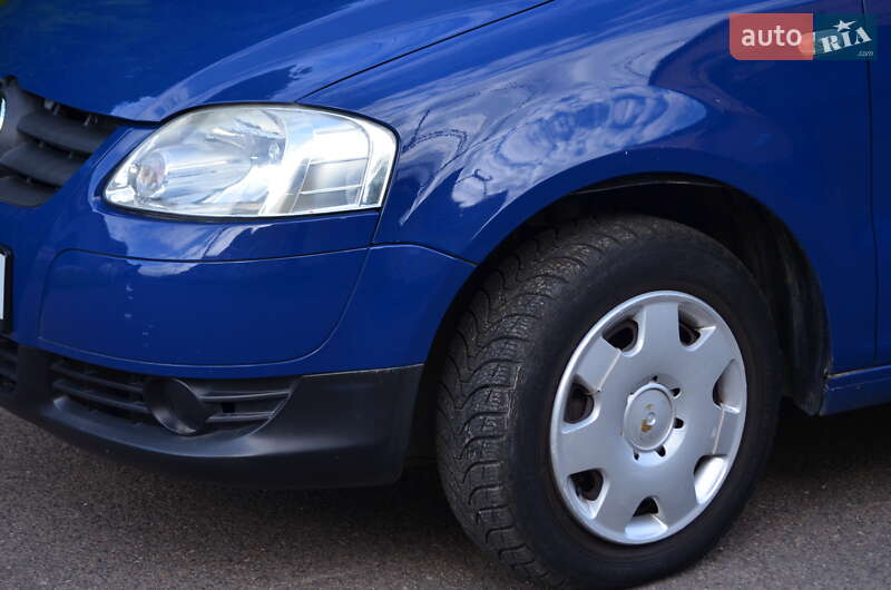 Хэтчбек Volkswagen Fox 2005 в Хусте