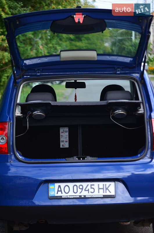 Хэтчбек Volkswagen Fox 2005 в Хусте