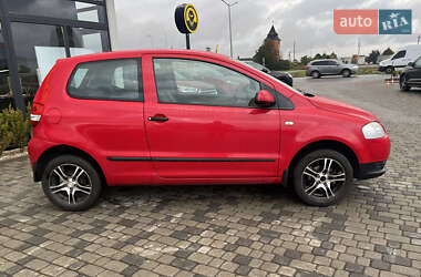 Хэтчбек Volkswagen Fox 2005 в  фото 8 Хэтчбек Volkswagen Fox 2005 в