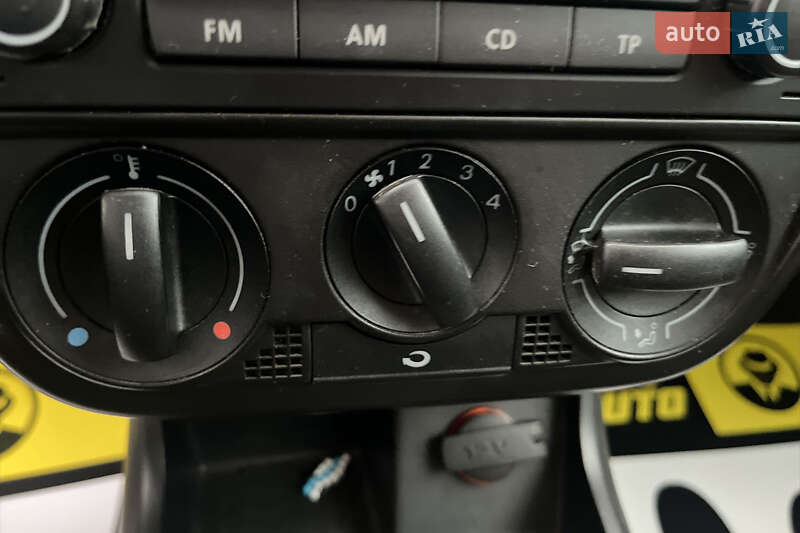 Хэтчбек Volkswagen Fox 2005 в Мукачево фото 16 Хэтчбек Volkswagen Fox 2005 в Мукачево