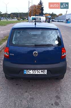 Хэтчбек Volkswagen Fox 2011 в  фото 6 Хэтчбек Volkswagen Fox 2011 в