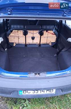 Хэтчбек Volkswagen Fox 2011 в  фото 17 Хэтчбек Volkswagen Fox 2011 в