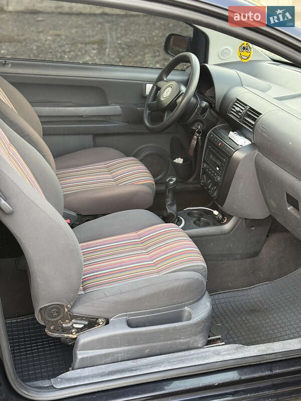 Хэтчбек Volkswagen Fox 2006 в Черновцах фото 7 Хэтчбек Volkswagen Fox 2006 в Черновцах