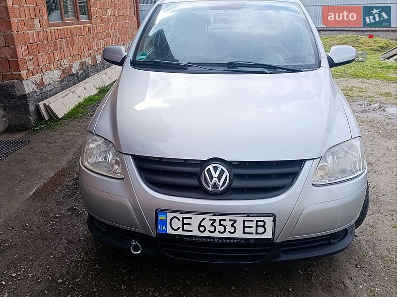 Хэтчбек Volkswagen Fox 2006 в Черновцах