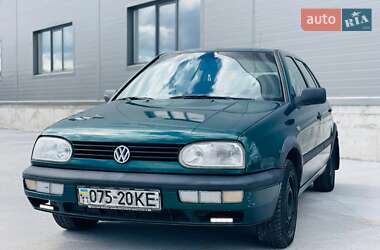 Хетчбек Volkswagen Gol 1997 в Стрию