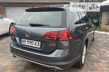 Универсал Volkswagen Golf Alltrack 2016 в Виннице