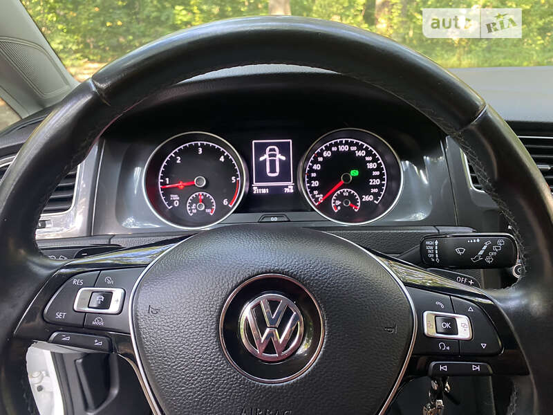 Универсал Volkswagen Golf Alltrack 2018 в Житомире