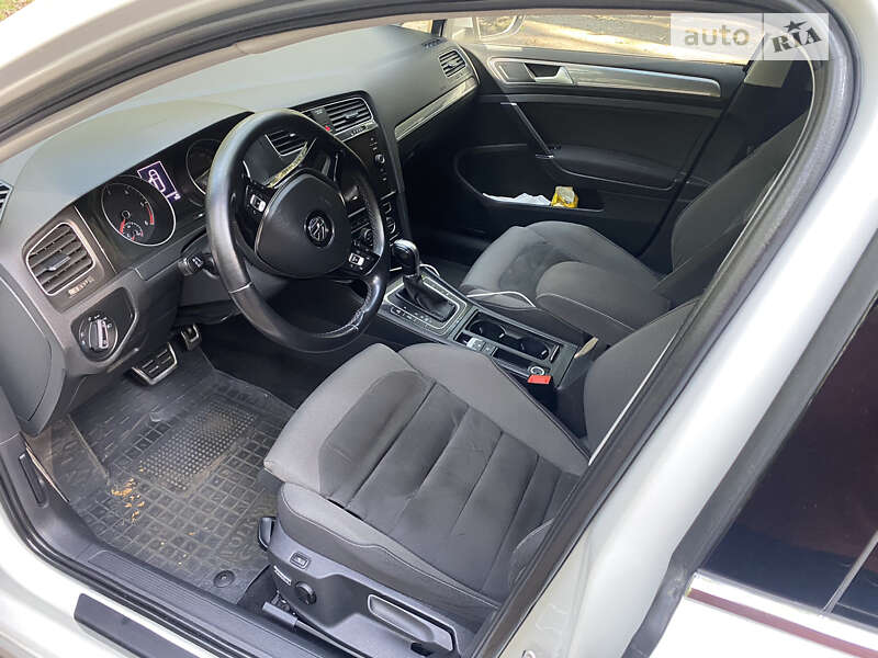 Универсал Volkswagen Golf Alltrack 2018 в Житомире