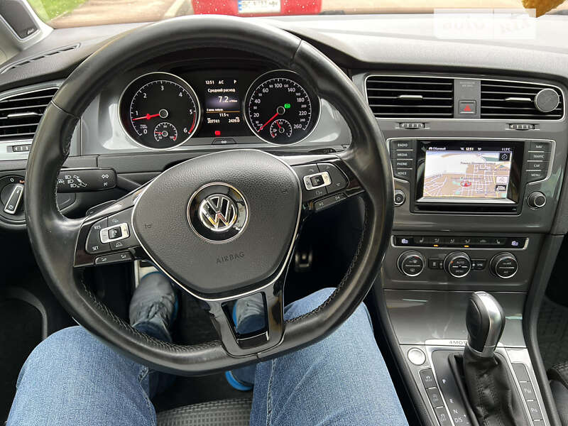 Универсал Volkswagen Golf Alltrack 2015 в Дрогобыче