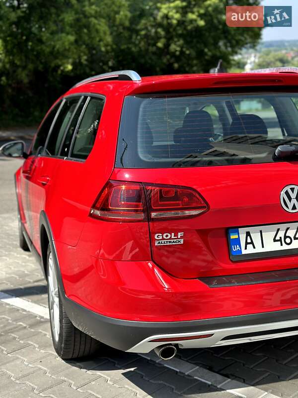 Універсал Volkswagen Golf Alltrack 2016 в Фастові