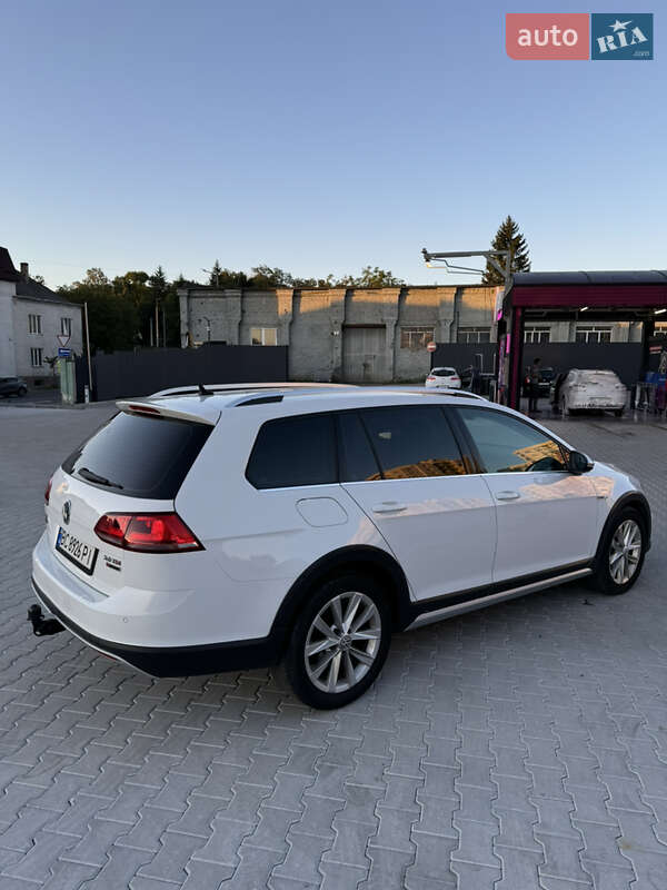 Универсал Volkswagen Golf Alltrack 2016 в Львове