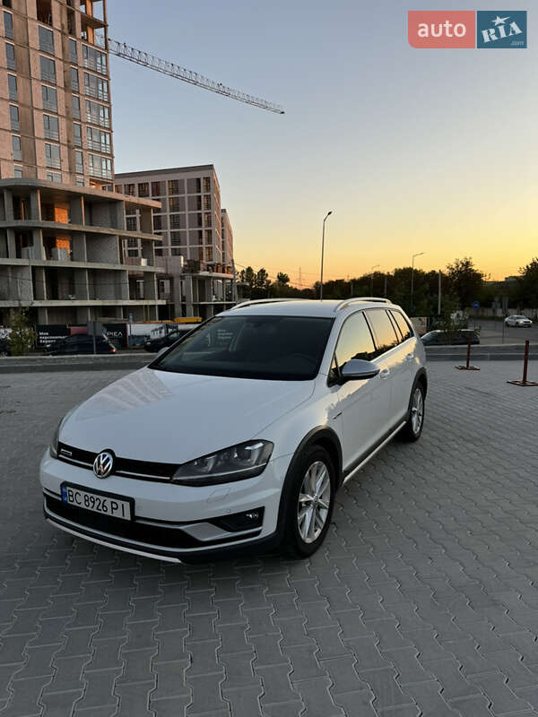 Универсал Volkswagen Golf Alltrack 2016 в Львове