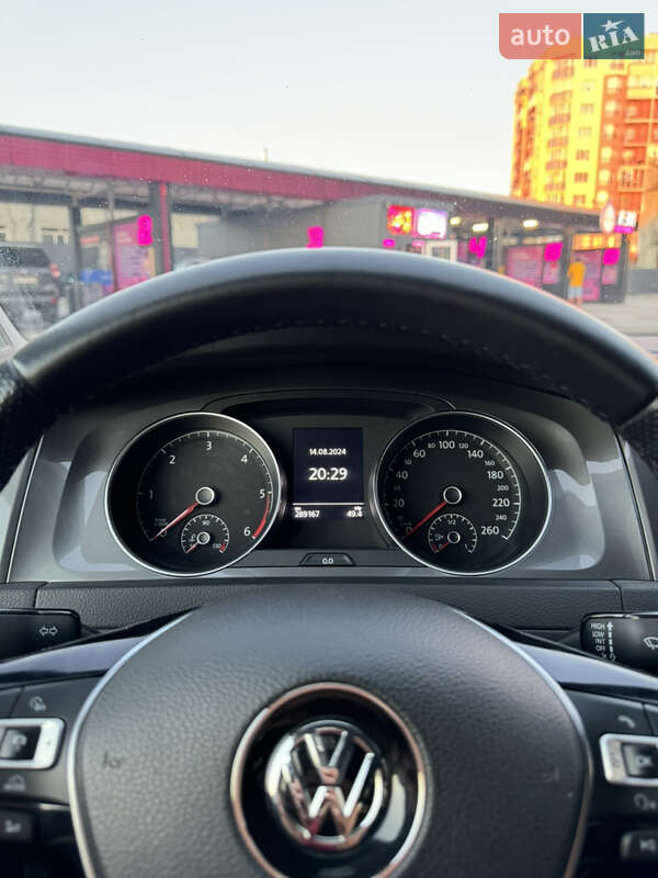 Универсал Volkswagen Golf Alltrack 2016 в Львове