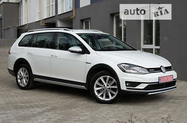 Универсал Volkswagen Golf Alltrack 2018 в Львове