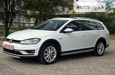 Универсал Volkswagen Golf Alltrack 2018 в Львове