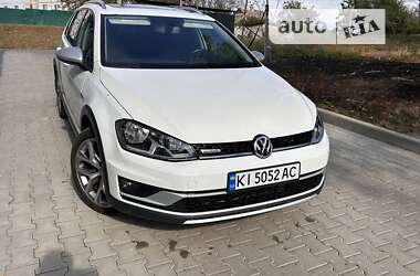 Універсал Volkswagen Golf Alltrack 2016 в Фастові