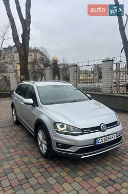 Універсал Volkswagen Golf Alltrack 2015 в Черкасах