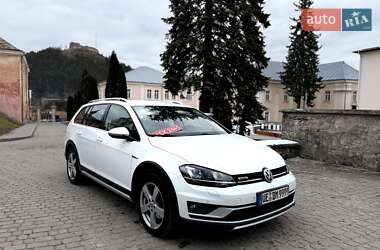 Универсал Volkswagen Golf Alltrack 2015 в Кременце