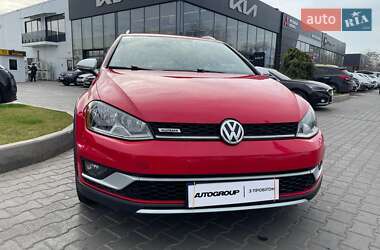 Універсал Volkswagen Golf Alltrack 2017 в 