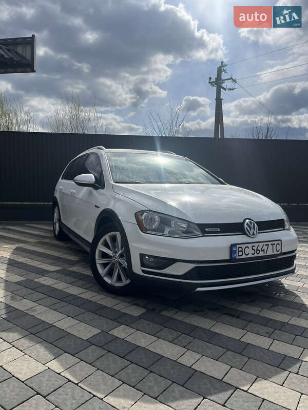 Универсал Volkswagen Golf Alltrack 2017 в 