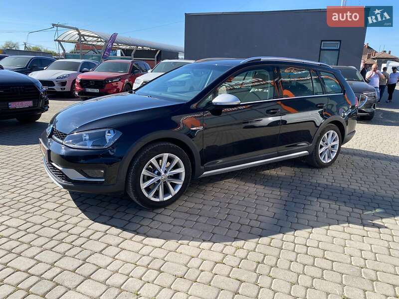Універсал Volkswagen Golf Alltrack 2016 в Львові