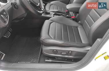 Універсал Volkswagen Golf Alltrack 2017 в 