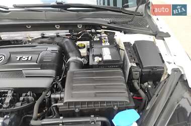 Універсал Volkswagen Golf Alltrack 2017 в 
