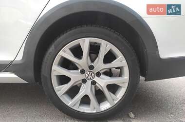 Універсал Volkswagen Golf Alltrack 2017 в 