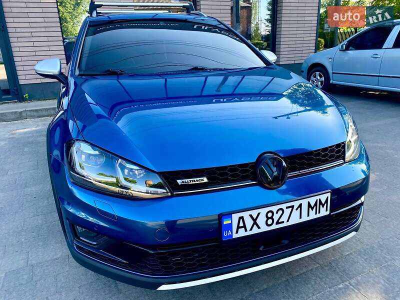 Универсал Volkswagen Golf Alltrack 2017 в 