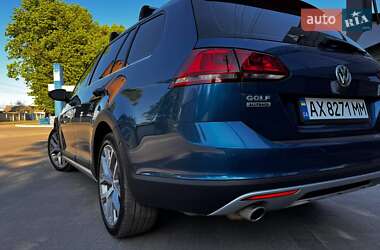 Универсал Volkswagen Golf Alltrack 2017 в 