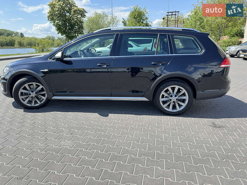 Універсал Volkswagen Golf Alltrack 2017 в Василькові