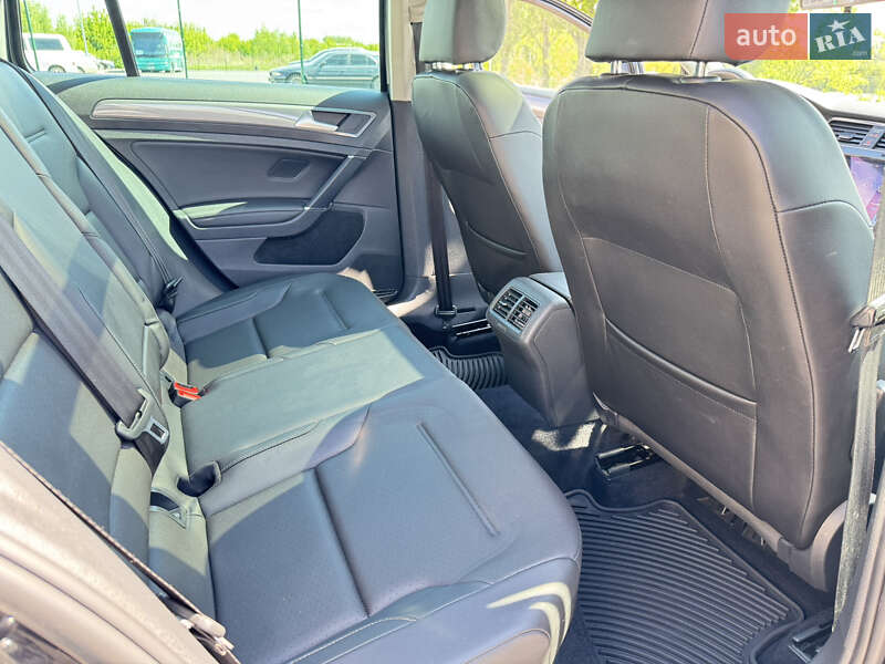 Універсал Volkswagen Golf Alltrack 2017 в Василькові