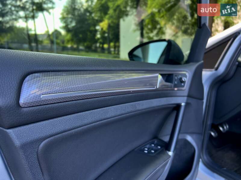 Универсал Volkswagen Golf Alltrack 2016 в Запорожье