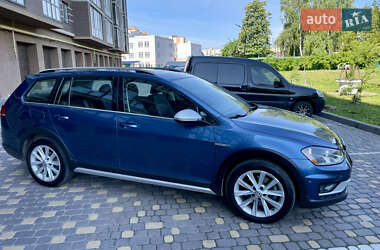 Універсал Volkswagen Golf Alltrack 2017 в 