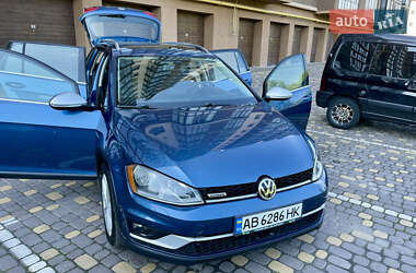 Універсал Volkswagen Golf Alltrack 2017 в 