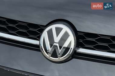 Універсал Volkswagen Golf Alltrack 2018 в 