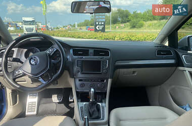 Универсал Volkswagen Golf Alltrack 2016 в 