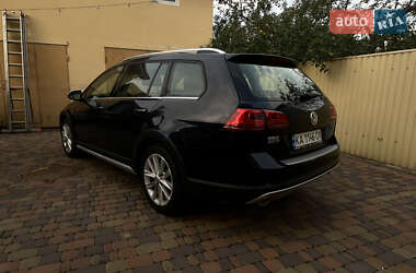 Універсал Volkswagen Golf Alltrack 2017 в Києві